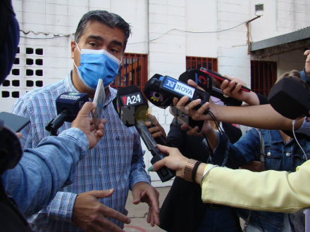 Capitanich votando 3.JPG