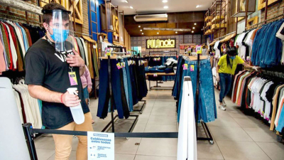 El consumo se recupera en centros comerciales y supermercados
