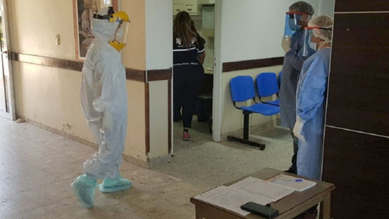 Desocupan las camas de Covid en el hospital y siguen bajando los contagios