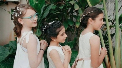 Tiaras, tocados y boutonniere: Distinción en estos tiempos