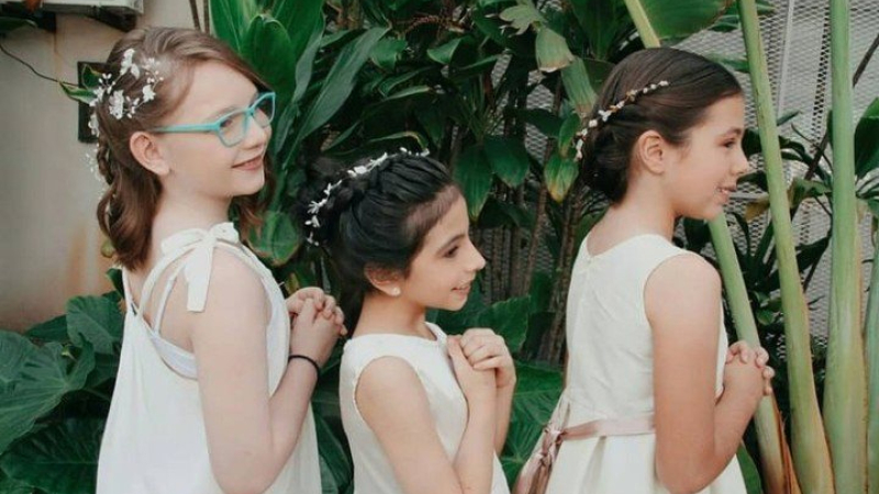 Tiaras, tocados y boutonniere: Distinción en estos tiempos