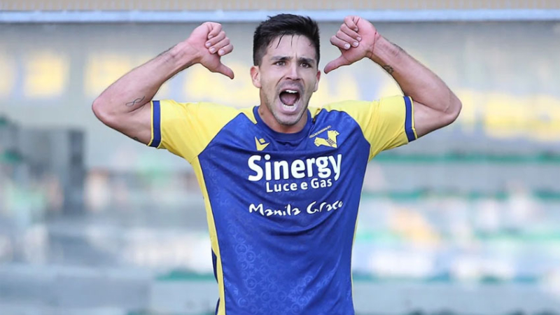 Gio Simeone goleó a la Lazio