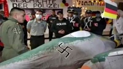 Una escuela de policía usó símbolos nazis y hasta un Hitler en una "actividad pedagógica"