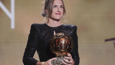 El Balón de Oro femenino fue para la delantera del Barcelona Alexia Putellas