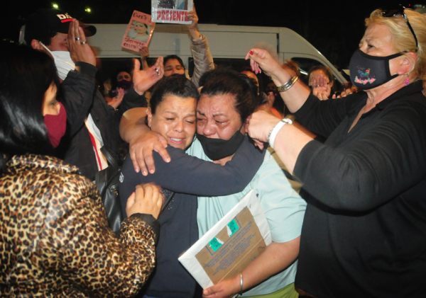 Alivio para la madre y hermana de Evelín tras escuchar el veredicto de culpabilidad contra
Daiana Álvarez. MARCELO CACERES