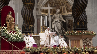 El Papa Francisco pidió "dar dignidad al hombre con el trabajo"