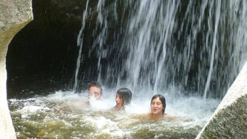 A lo Indiana Jones: una aventura en las profundas cuevas y cavernas de La Cumbrecita