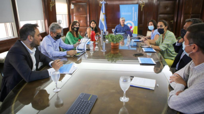 Cabandié analizó la situación del combate de incendios con provincias del centro y norte del país