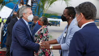 Alberto Fernández concluye gira internacional y emprende el viaje de regreso al país