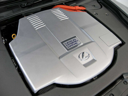 lexus.jpg