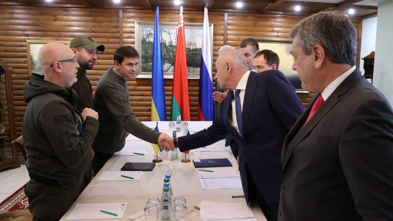 Rusia y Ucrania pactan abrir un corredor humanitario con un posible alto el fuego durante las evacuaciones