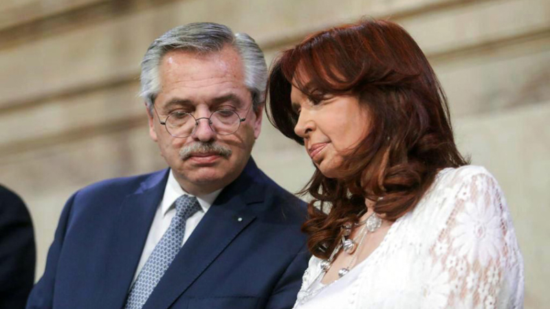 Cerruti reconoció que Cristina Kirchner no respondió los llamados de Alberto Fernández
