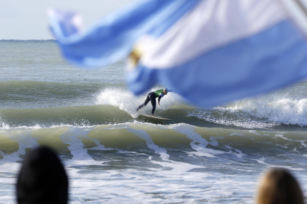 5-SurfBanderaFotoLinda.JPG