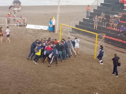 beache2.jpg