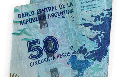 Dobleces políticos y resultados devaluados