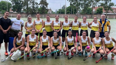 Cune ascendió al Regional A de hockey tras clasificar subcampeonas en Rosario