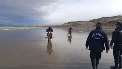 Fuertes vientos impiden la búsqueda del hombre que se metió al mar en una balsa casera