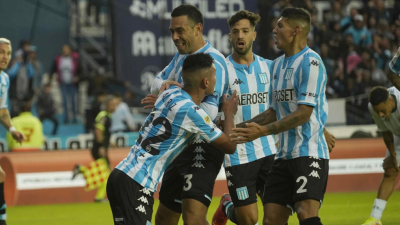 Racing empató en el final