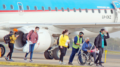 Medio país considera que es viable privatizar Aerolíneas Argentinas