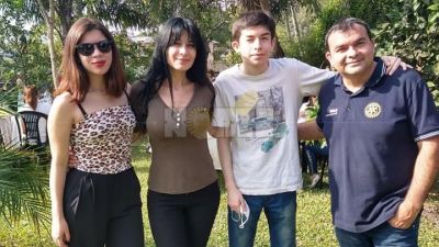 "Gracias a que mi hijo insistió para ir a pasear, salimos de la habitación" 