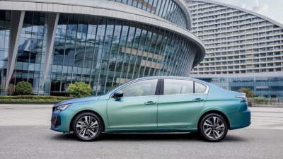Peugeot presentó el nuevo 408 "made in China"
