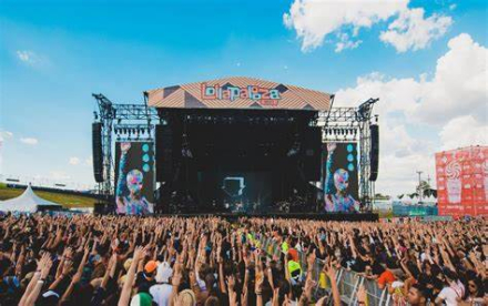 lolla2.jpg