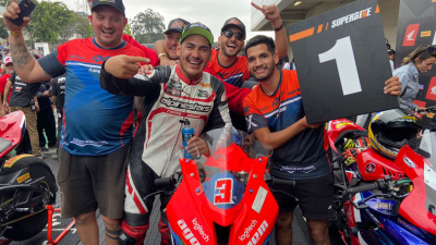 Gandola le ganó el duelo a Sampaio y calentó la definición de Supermoto