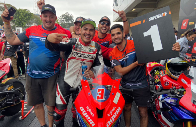 Gandola le ganó el duelo a Sampaio y calentó la definición de Supermoto