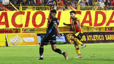 Sarmiento mira a todos desde arriba con boleto a segunda fase asegurado