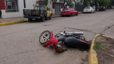 Siniestro fatal en Villa Ángela protagonizado por una motocicleta y un camión