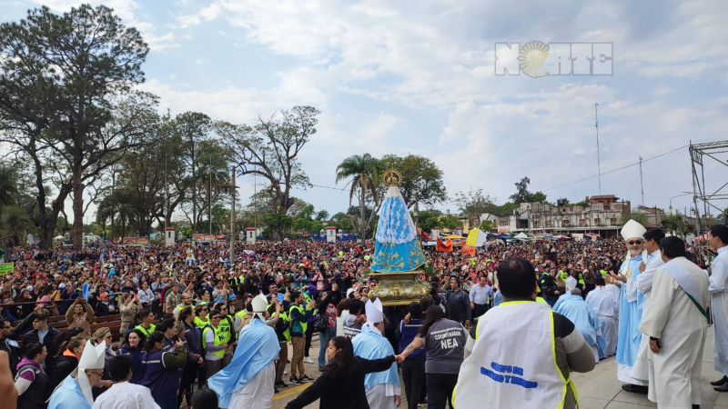 Multitudinaria misa de cierre de la Peregrinación Juvenil en Itatí