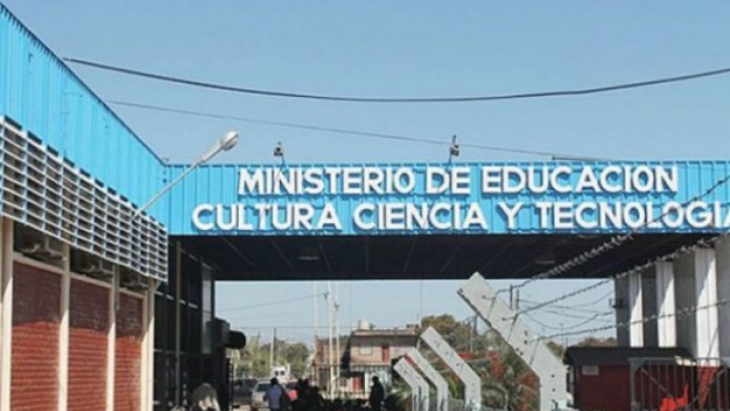 Educación identificó un centenar de postítulos docentes "truchos"