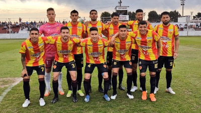Sarmiento cerró los festejos por su cumpleaños con un gran triunfo