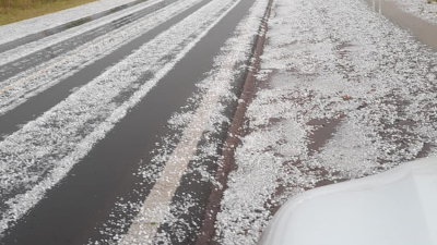Granizo y viento fueron una combinación dañina para algunas localidades del interior