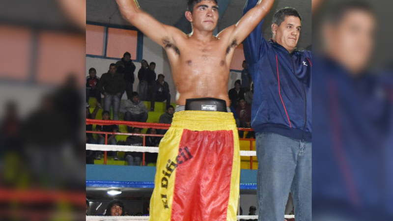 Con el duelo de Torres y Esquivel, regresa el boxeo al "Potrero" de Sáenz Peña