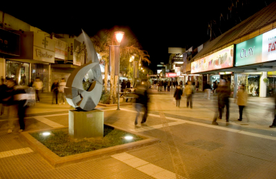 Resistencia, arte a cielo abierto y gastronomía para todos