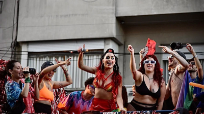 Lali Espósito sorprendió y brilló en la Marcha del Orgullo 2022