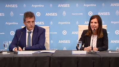Anunciaron la suba de las jubilaciones y el pago un refuerzo de 10 mil pesos por tres meses
