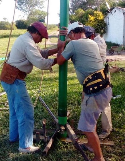 Agua-agricultura-fliar1.jpg
