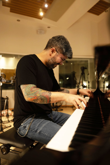 piano2.JPG