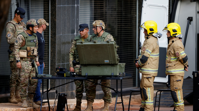 Policía de Brasil investiga amenaza de bomba en Brasilia