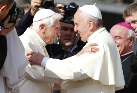 Benedicto-Francisco.JPG