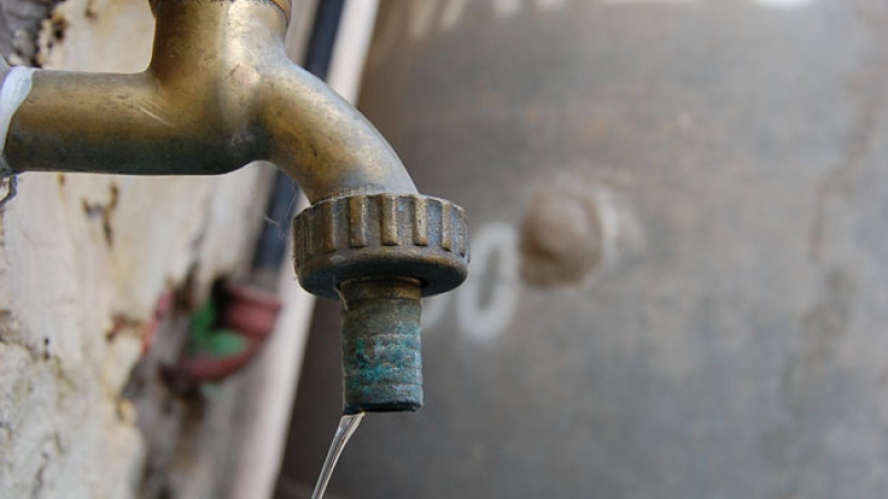 Casi dos días sin agua