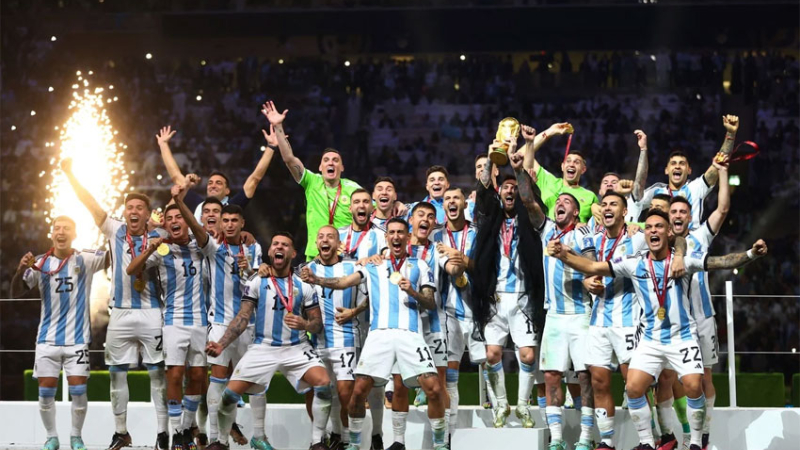 Los jugadores recordaron la conquista del Mundial de Qatar con mensajes en las redes
