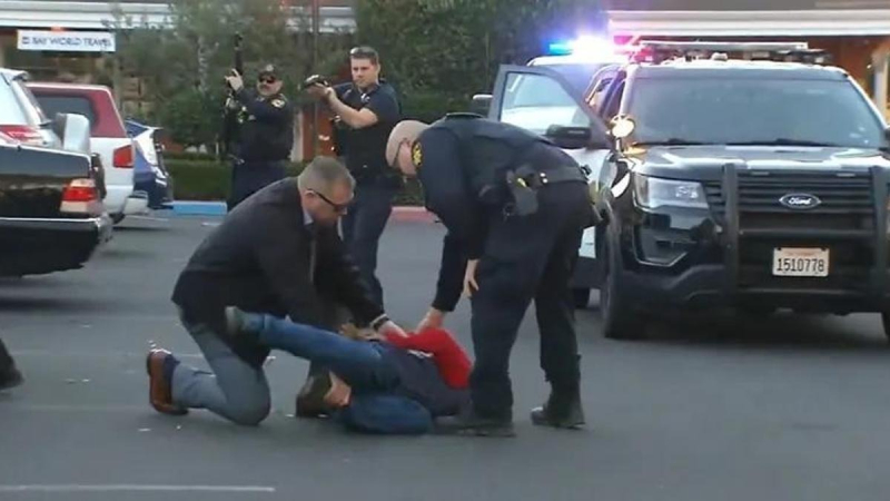 Mueren siete personas en un nuevo tiroteo masivo en EEUU, el tercero en California en ocho días