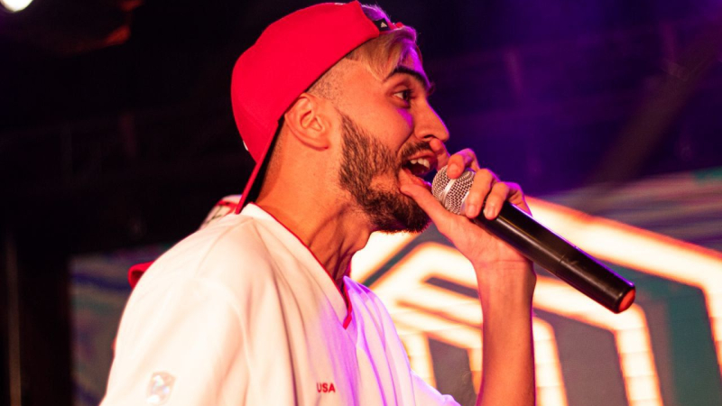 Back2bar: la competencia de estilos y poesías