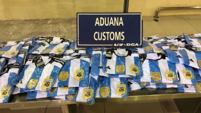 Incautaron más de 300 camisetas de fútbol que venían de Perú