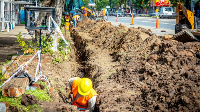 Pérez Pons verificó el avance de obras trascendentales para Barranqueras