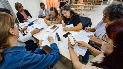 Firman convenio para realizar un libro en lengua qom y castellano