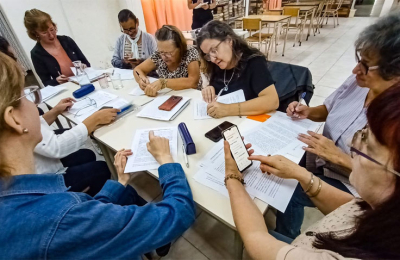 Firman convenio para realizar un libro en lengua qom y castellano